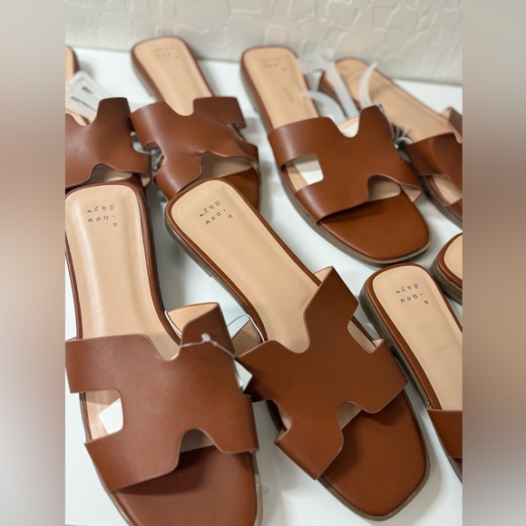 NWT Women's Nina Slide Sandals - A New Day
Cognac - Picture 6 of 7